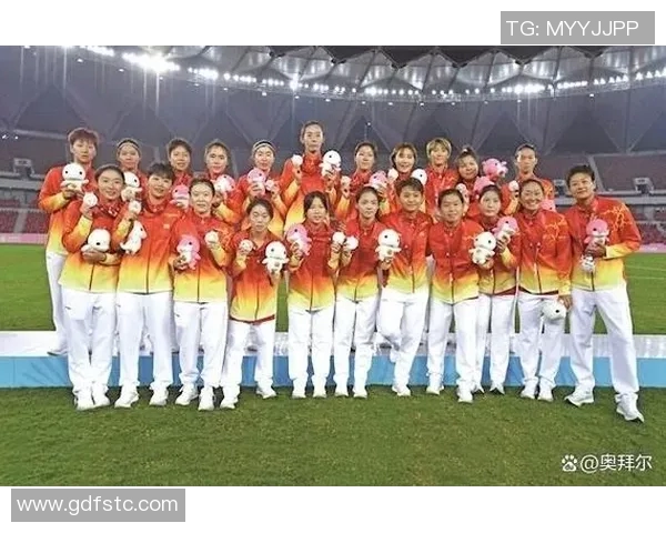 武汉女足与纳萨夫半场战平唐涵助攻乌龙马君失点球奥乌苏错失空门良机 武汉女足与纳萨夫半场战平唐涵助攻乌龙马君失点球奥乌苏错失空门良机