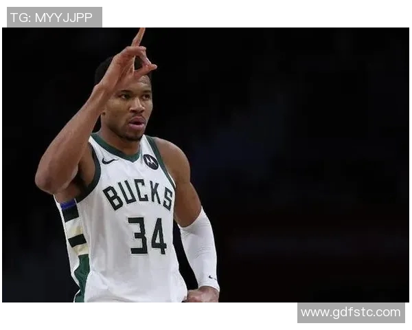 字母哥疯狂表现半场高效得分18分助球队领先正负值达15