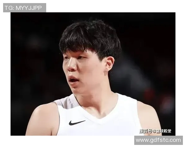 杨瀚森11次出手展现自信但体能与防守仍需加强提升