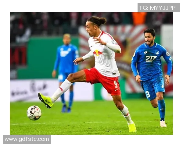 莱比锡宣布韦德拉奥果左膝肌腱受伤预计缺席数周影响球队阵容