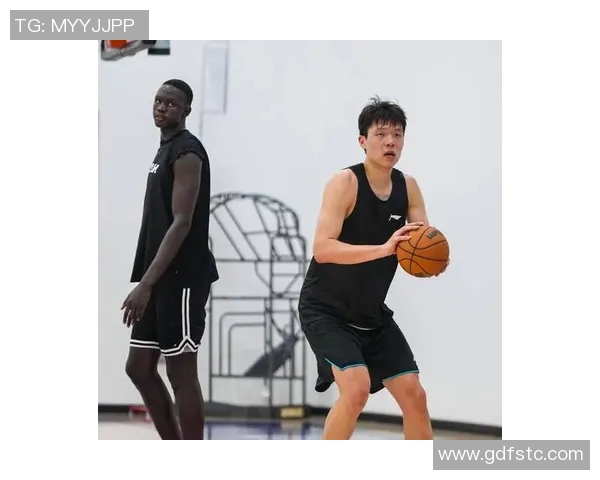 球队主持人谈杨瀚森潜力期待他迅速崭露头角但过程不易