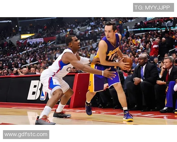 保罗分享指导年轻球员的经验强调沟通与努力的重要性