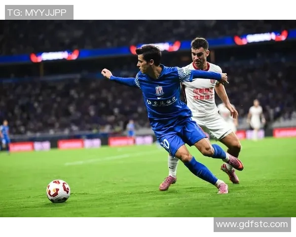 中超激战正酣海港领先蓉城申花紧追不舍积分榜竞争白热化