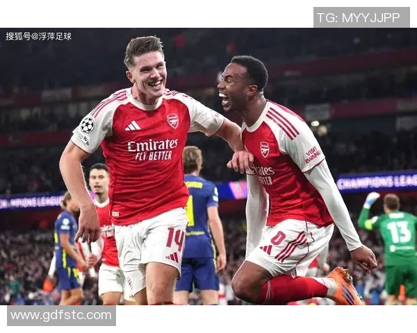 阿森纳第四球瞬间西蒙尼无奈双手插兜心如死灰的绝望时刻