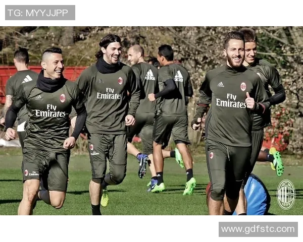 邓弗里斯脚踝恢复顺利期待对阵利物浦时能入选比赛名单 邓弗里斯脚踝恢复顺利期待对阵利物浦时能入选比赛名单