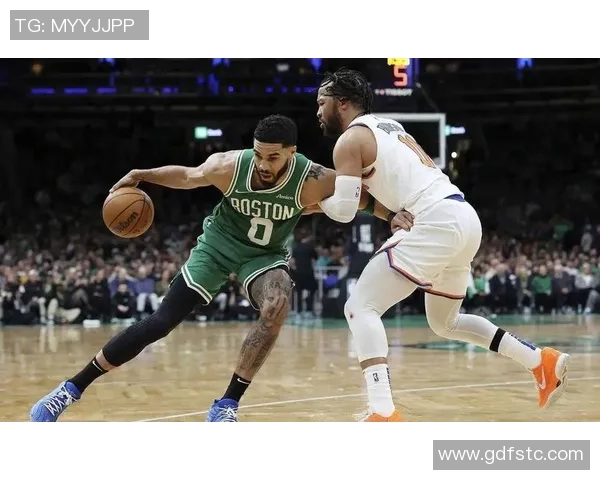 活塞创队史新高击败绿军森林狼全力争胜雷霆火箭逆转勇士再添胜绩