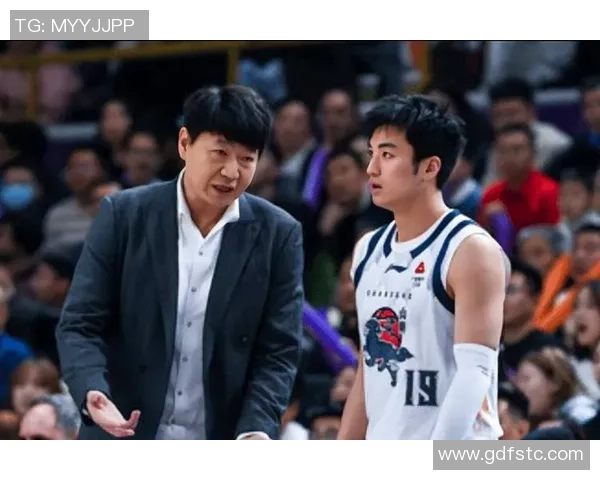 CBA常规赛九轮战罢辽宁山东新疆意外跌出季后赛区引发热议