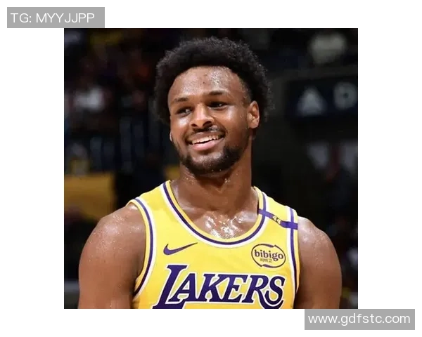 夸梅直言布朗尼一年无进步威少积极跑动更具价值 夸梅直言布朗尼一年无进步威少积极跑动更具价值