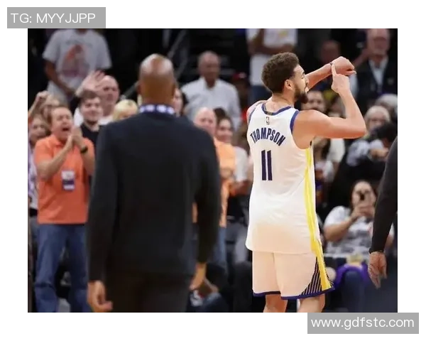 寒冰射手表现低迷小迈克尔波特23投仅7中三分球惨淡17分17板难救球队